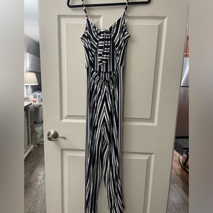 Black and white stripped pantsuit